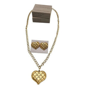 Avon 1987 Clear Rhinestone Quilted Fashion Heart Necklace 28" Earring Set